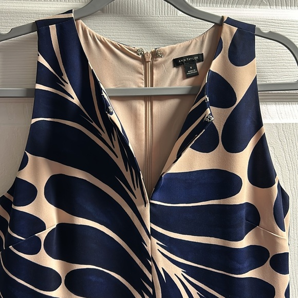 Beautiful print sleeveless dress with detailing at the waist - Picture 6 of 6